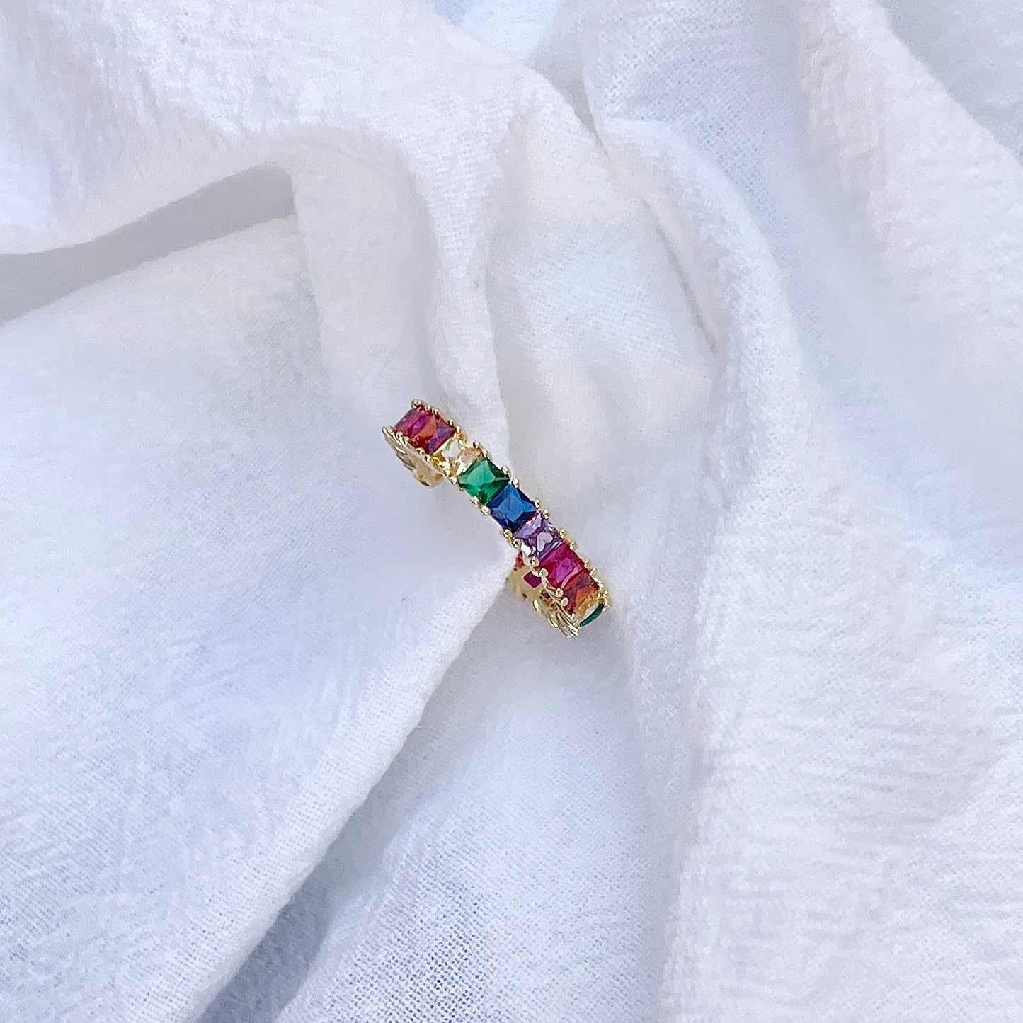 Rainbow Gleam Gold Ring